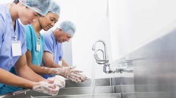 doctors washing their hands