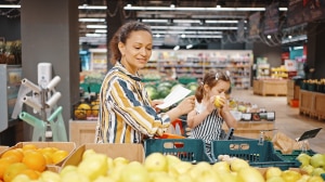 RETAIL / GROCERY